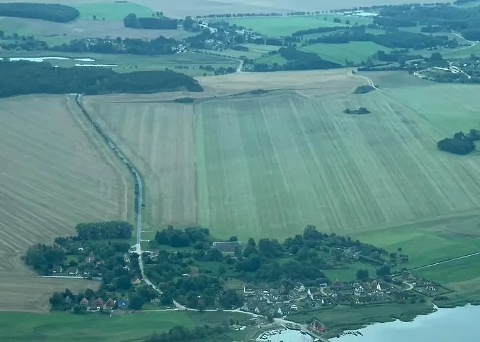 Haus Timpete Am Breetzer Bodden Vieregge
